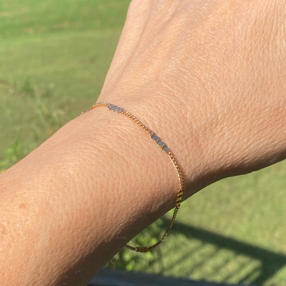 Dainty gold plated chain bracelet - new. - Picture 5 of 9